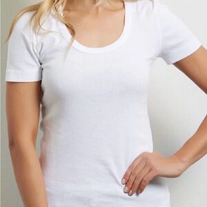 NWT Three Dots White Fitted Short Sleeve T-Shirt